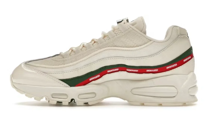 Nike Air Max 95 SP x UNDEFEATED "Sail" Sneakers